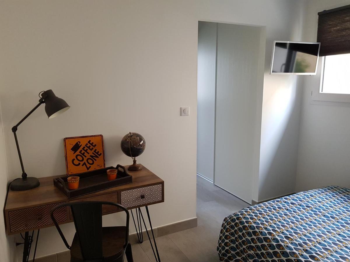 לה מאנש Chambre D'Hotes Du Muguet Avec Sdb Privative מראה חיצוני תמונה