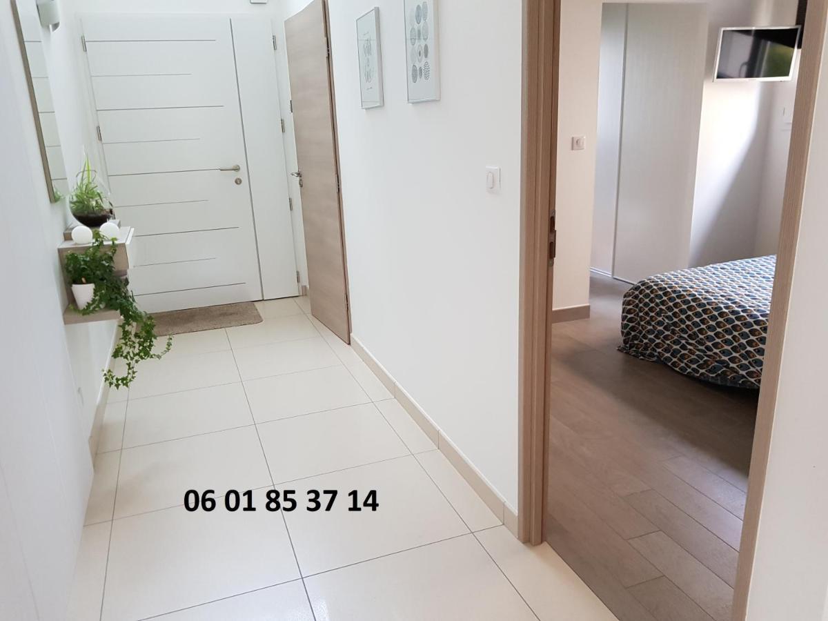 לה מאנש Chambre D'Hotes Du Muguet Avec Sdb Privative מראה חיצוני תמונה